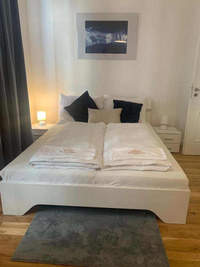 New Apartments Chain Florenc Prague Luaran gambar